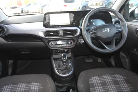 ET24TTU Hyundai i10 1.0 [63] Premium 5dr Auto [Nav] Thumbnail #14