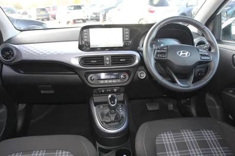 ET24TUW Hyundai i10 1.0 [63] Premium 5dr Auto [Nav] Thumbnail #12
