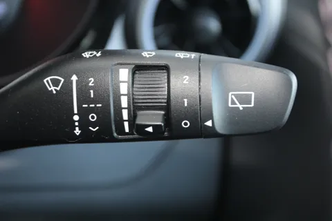 ET24TUW Hyundai i10 1.0 [63] Premium 5dr Auto [Nav] Thumbnail #22