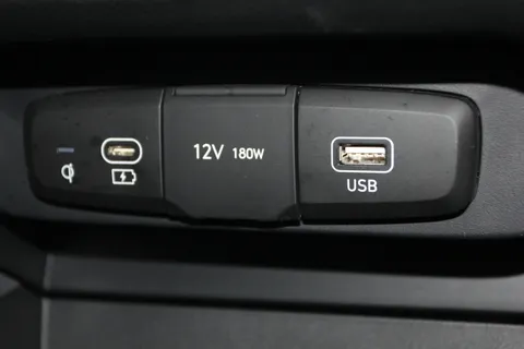 ET24TUW Hyundai i10 1.0 [63] Premium 5dr Auto [Nav] Thumbnail #25