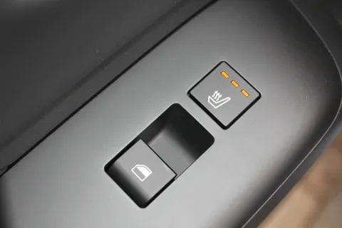 MJ75NKX Hyundai Kona 1.6 Hybrid 129 Ultimate 5dr DCT Thumbnail #34