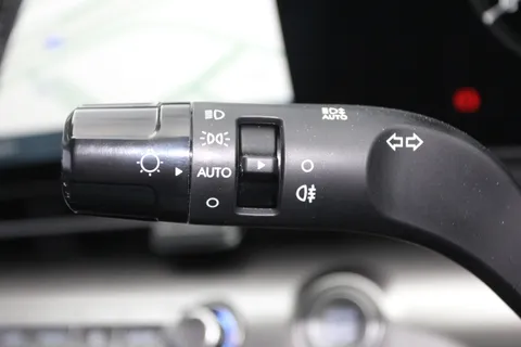 MJ75NKX Hyundai Kona 1.6 Hybrid 129 Ultimate 5dr DCT Thumbnail #28