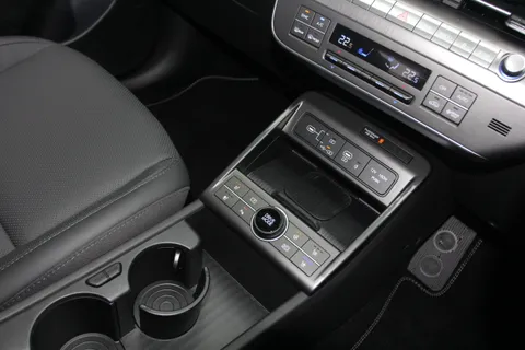 MJ75NKX Hyundai Kona 1.6 Hybrid 129 Ultimate 5dr DCT Thumbnail #24