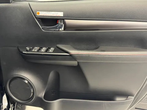 MX72KGK Toyota Hilux 4Wd Thumbnail #18