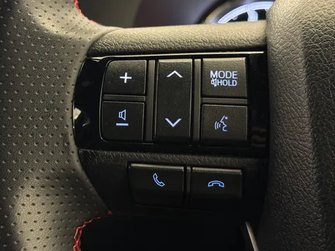 MX72KGK Toyota Hilux 4Wd Thumbnail #22