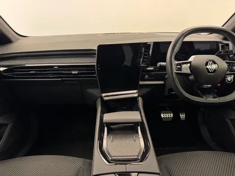 DV74WHH Renault Austral E-Tech FHEV Iconic Esprit Alpine 5dr Auto 4C Thumbnail #10