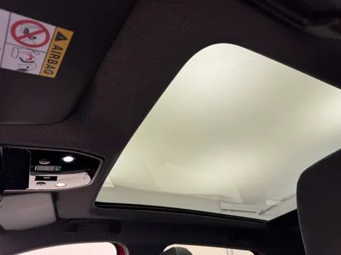 DV74WHH Renault Austral E-Tech FHEV Iconic Esprit Alpine 5dr Auto 4C Thumbnail #11