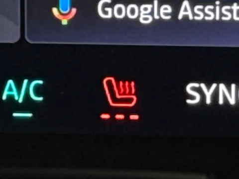 DV74WHH Renault Austral E-Tech FHEV Iconic Esprit Alpine 5dr Auto 4C Thumbnail #24