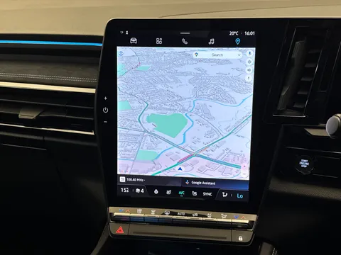 DV74WHH Renault Austral E-Tech FHEV Iconic Esprit Alpine 5dr Auto 4C Thumbnail #25