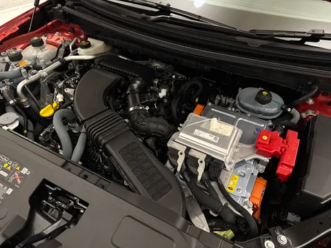 DV74WHH Renault Austral E-Tech FHEV Iconic Esprit Alpine 5dr Auto 4C Thumbnail #31