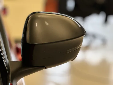 DV74WHH Renault Austral E-Tech FHEV Iconic Esprit Alpine 5dr Auto 4C Thumbnail #33