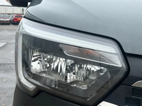 DN24UNB Renault Master LM35 Blue dCi 135 Advance Medium Roof Van Thumbnail #8