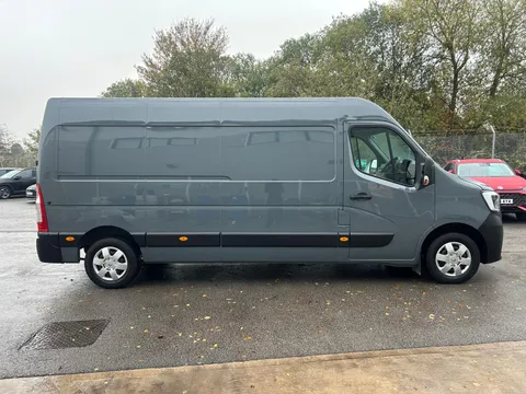 DN24UNB Renault Master LM35 Blue dCi 135 Advance Medium Roof Van Thumbnail #5