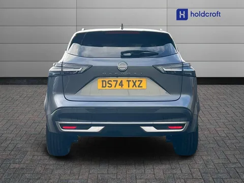 DS74TXZ Nissan Qashqai 1.3 DiG-T MH 158 N-Connecta 5dr Xtronic Thumbnail #6