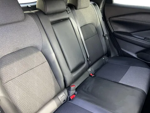 DS74TXZ Nissan Qashqai 1.3 DiG-T MH 158 N-Connecta 5dr Xtronic Thumbnail #17