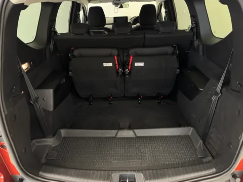 DN72HGO Dacia Jogger 1.0 TCe Extreme SE 5dr Thumbnail #9