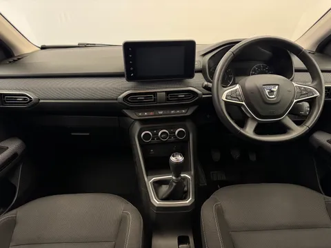 DN72HGO Dacia Jogger 1.0 TCe Extreme SE 5dr Thumbnail #18