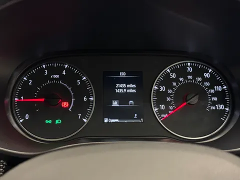 DN72HGO Dacia Jogger 1.0 TCe Extreme SE 5dr Thumbnail #25