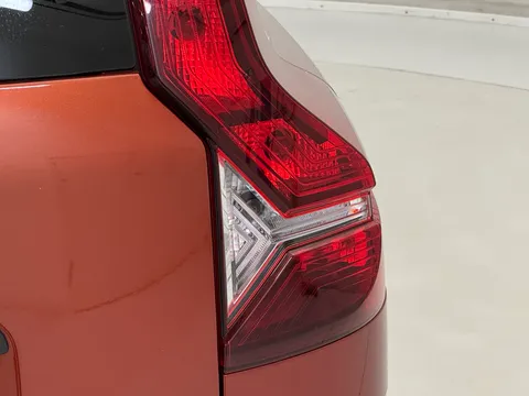 DN72HGO Dacia Jogger 1.0 TCe Extreme SE 5dr Thumbnail #27