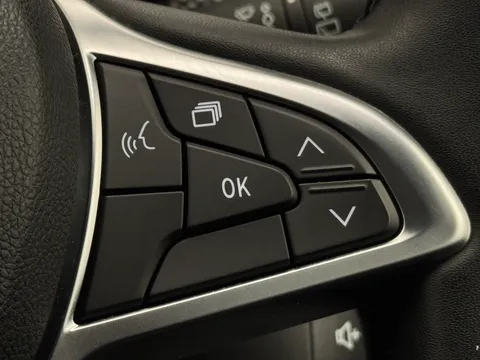 DN72HGO Dacia Jogger 1.0 TCe Extreme SE 5dr Thumbnail #32