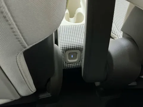 DS25HTT Hyundai Inster 85kW 02 49kWh 5dr Auto Thumbnail #19