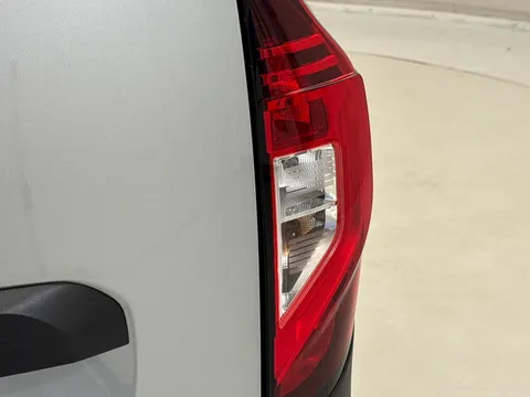 DU75VXP Nissan Townstar 1.3 Tekna Van Thumbnail #29