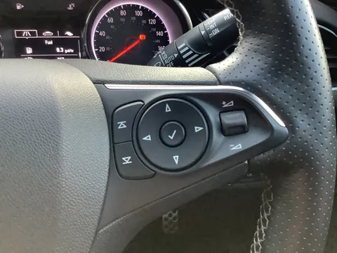 HV69USW Vauxhall Insignia Sports Tourer 1.5T SRi Vx-line Nav 5dr Thumbnail #29