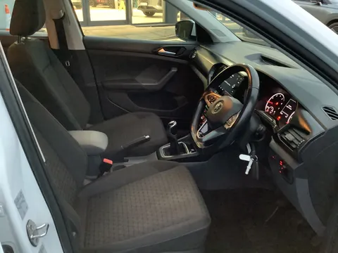 GJ70GUK Volkswagen T-Cross 1.0 TSI SE 5dr Thumbnail #18