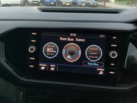 GJ70GUK Volkswagen T-Cross 1.0 TSI SE 5dr Thumbnail #24