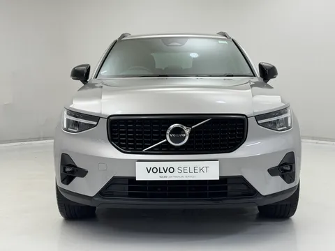 DU74WOJ Volvo XC40 2.0 B3P Plus Dark 5dr Auto Thumbnail #4