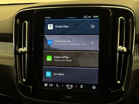 DU74WOJ Volvo XC40 2.0 B3P Plus Dark 5dr Auto Thumbnail #25