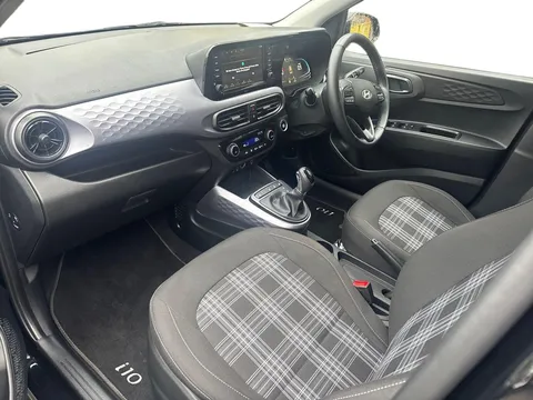ET24TWV Hyundai i10 1.0 [63] Premium 5dr Auto [Nav] Thumbnail #4