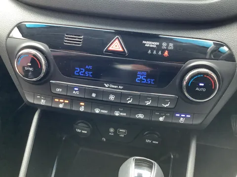 DV66XPZ Hyundai Tucson 2.0 CRDi 185 Premium SE 5dr Auto Thumbnail #25
