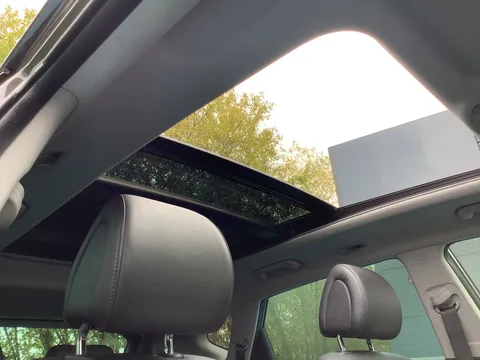 DV66XPZ Hyundai Tucson 2.0 CRDi 185 Premium SE 5dr Auto Thumbnail #32