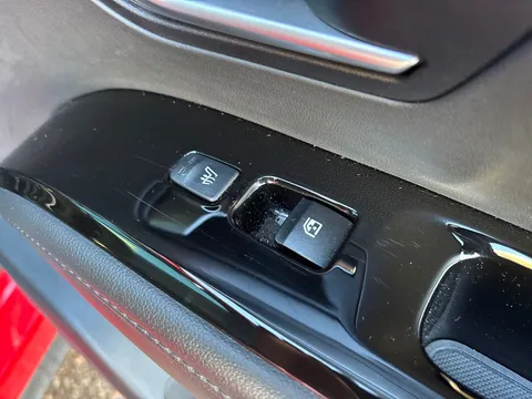 GJ72FHP Hyundai Tucson 1.6 TGDi Plug-in Hybrid Ultimate 5dr 4WD Auto Thumbnail #15