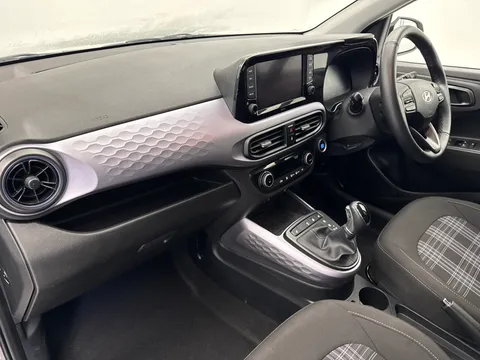 ET24TFF Hyundai i10 1.0 [63] Premium 5dr Auto [Nav] Thumbnail #12