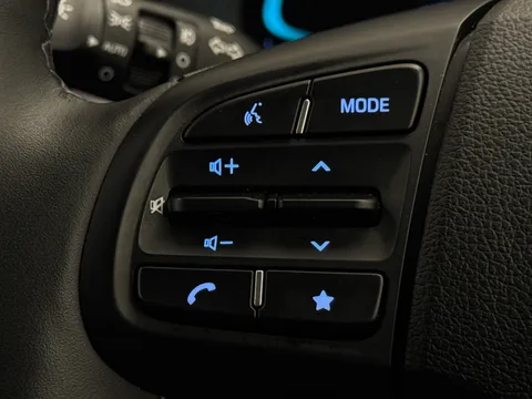 ET24TFF Hyundai i10 1.0 [63] Premium 5dr Auto [Nav] Thumbnail #20