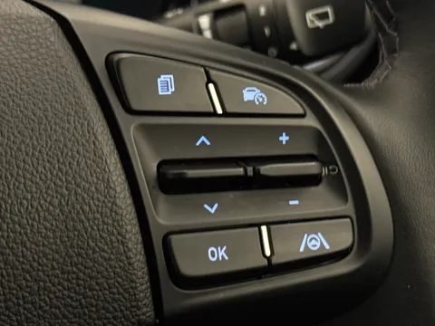 ET24TFF Hyundai i10 1.0 [63] Premium 5dr Auto [Nav] Thumbnail #21