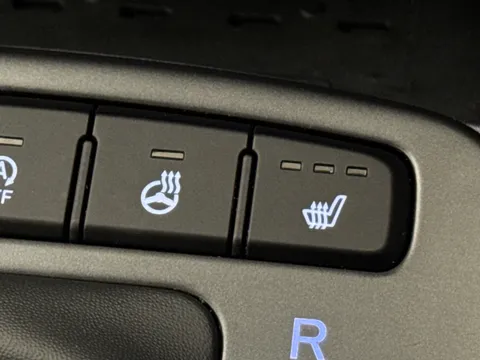 ET24TFF Hyundai i10 1.0 [63] Premium 5dr Auto [Nav] Thumbnail #25