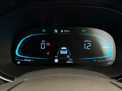 ET24TFF Hyundai i10 1.0 [63] Premium 5dr Auto [Nav] Thumbnail #26