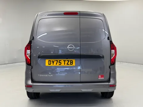 DY75TZB Nissan Townstar 1.3 Tekna Van Thumbnail #5