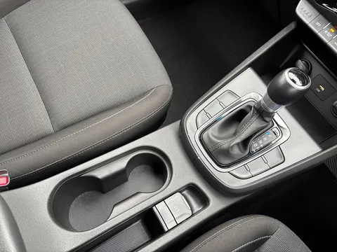 KE22OTR Hyundai Kona 1.6 GDi Hybrid SE Connect 5dr DCT Thumbnail #13