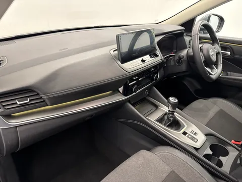 DP24WLK Nissan Qashqai 1.3 DiG-T MH N-Connecta 5dr Thumbnail #15