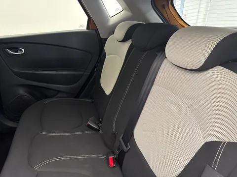 HK69SFV Renault Captur 0.9 TCE 90 Iconic 5dr Thumbnail #10