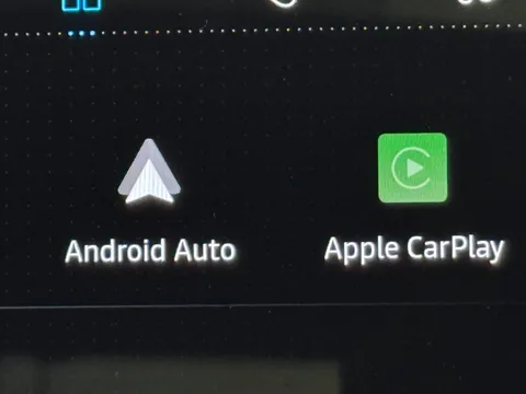 DN73GZY Renault Austral E-Tech FHEV Techno Esprit Alpine 5dr Auto Thumbnail #12