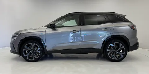 DN73GZY Renault Austral E-Tech FHEV Techno Esprit Alpine 5dr Auto Thumbnail #4