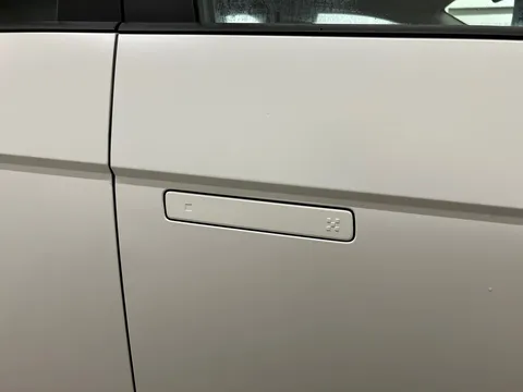 DN25TLK Hyundai Ioniq 5 168kW Premium 84 kWh 5dr Auto Thumbnail #18