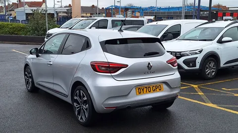 DY70GPO Renault Clio 1.0 TCe 100 Iconic 5dr Thumbnail #5