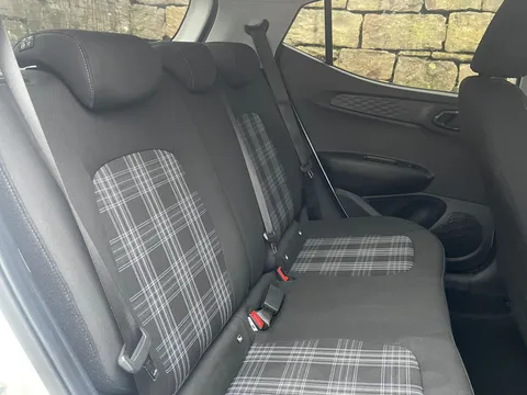 ET24THG Hyundai i10 1.0 [63] Premium 5dr Auto [Nav] Thumbnail #24