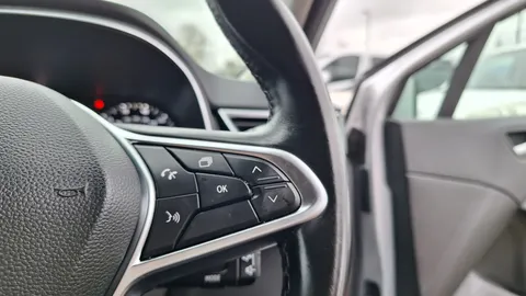 DY70GPO Renault Clio 1.0 TCe 100 Iconic 5dr Thumbnail #10